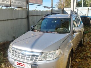 2012 Subaru Forester III Рестайлинг, серебристый, 1050000 рублей, вид 1