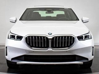 2024 BMW 5 серии 530e xDrive VIII (G60/G61/G68), белый, 5900000 рублей, вид 1