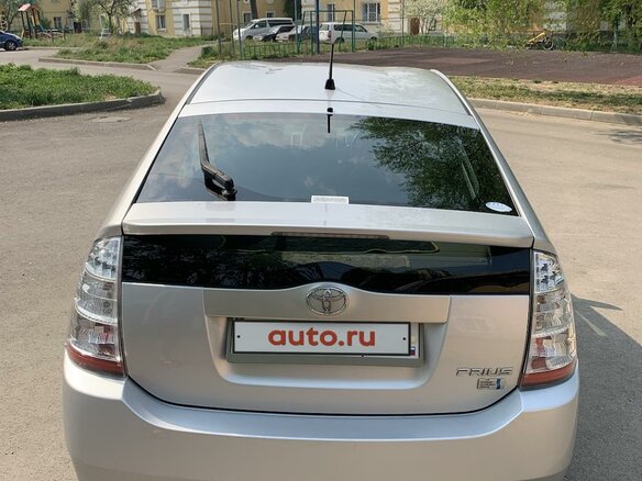 2006 Toyota Prius II Рестайлинг (XW20), серый, 830000 рублей - вид 2