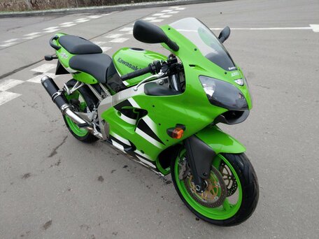 Купить б/у Kawasaki ZX-6 Ninja карбюратор в Москве: зелёный спорт