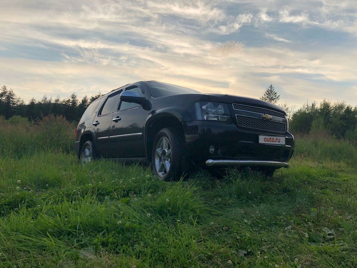 Chevrolet Tahoe III 6at передний вид