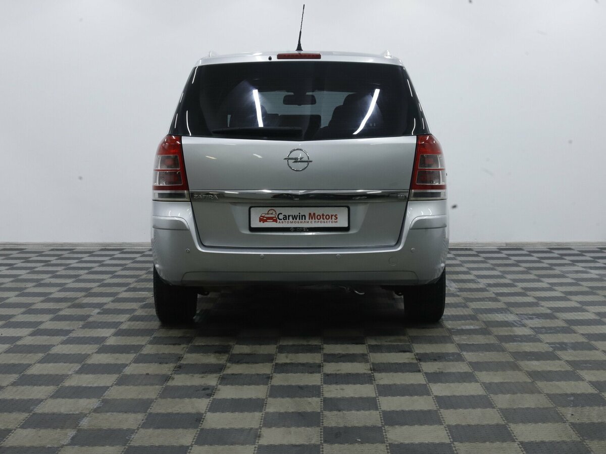 Opel Zafira b Рестайлинг