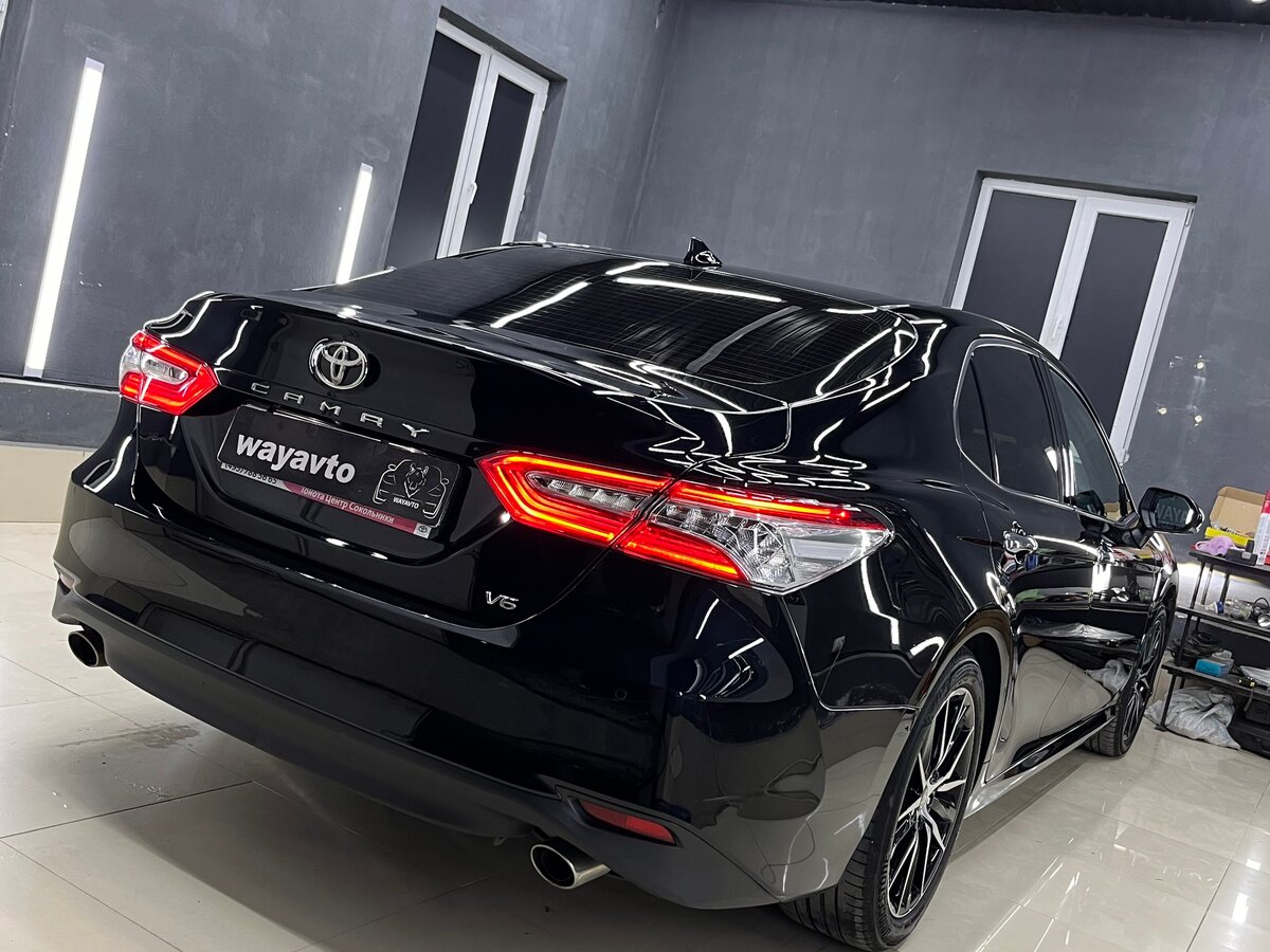 Купить б/у Toyota Camry VIII (XV70) 2.5 AT (181 л.с.) бензин автомат в ...