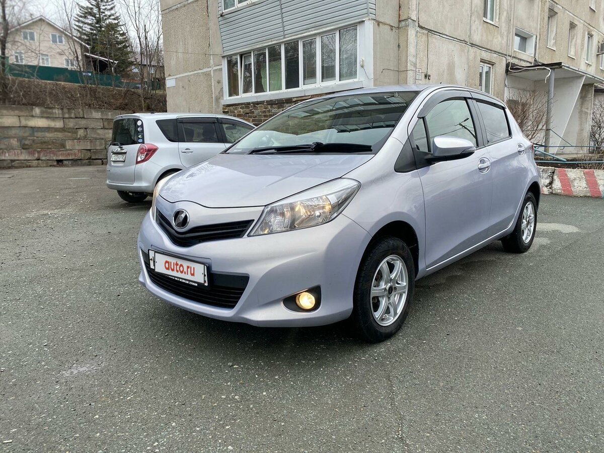 Toyota Vitz 3