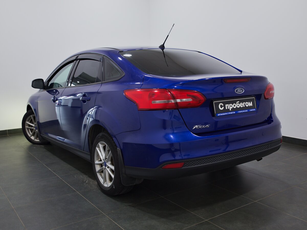 Ford Focus 3 Рестайлинг синий
