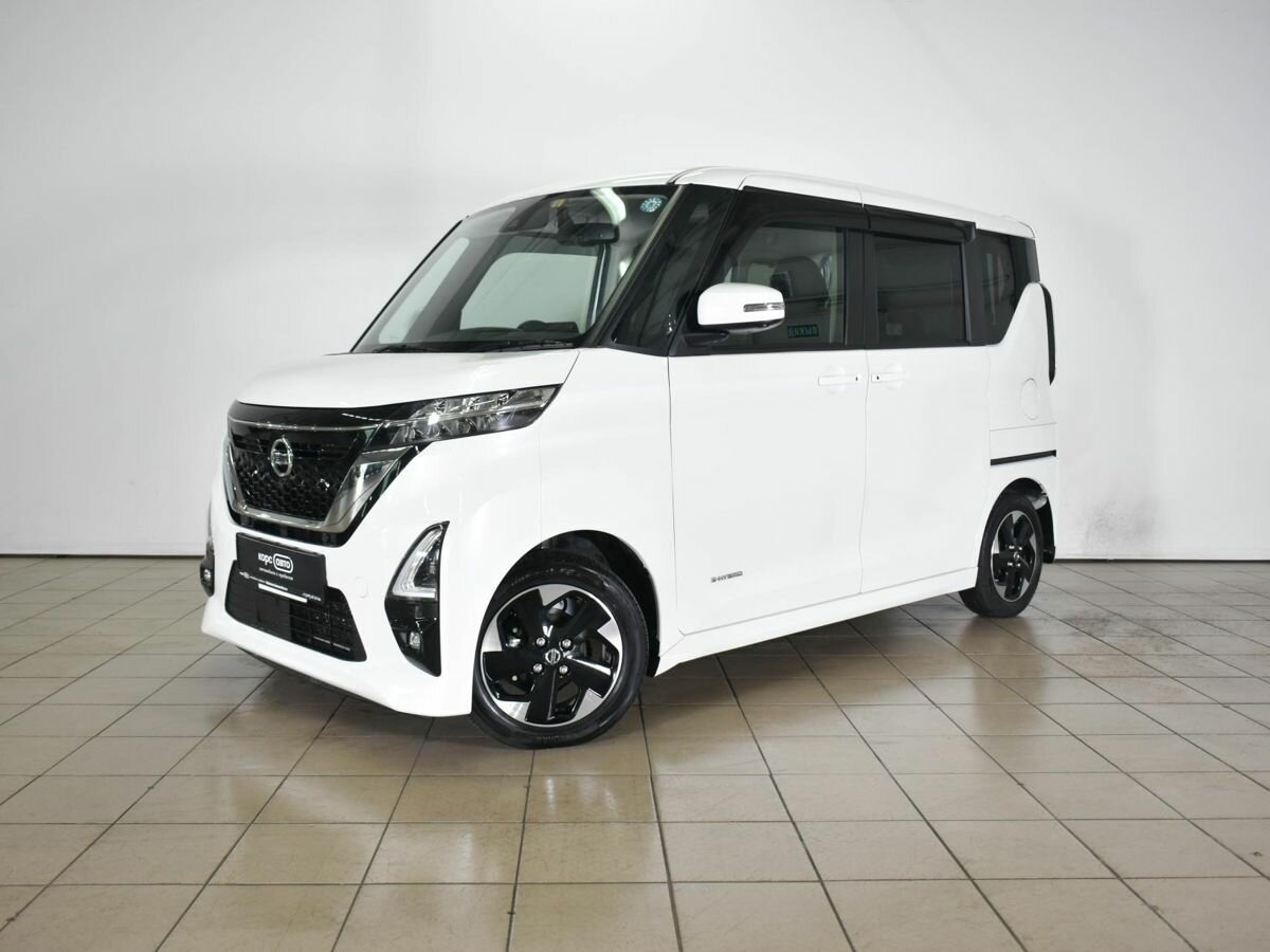 Nissan Roox 210