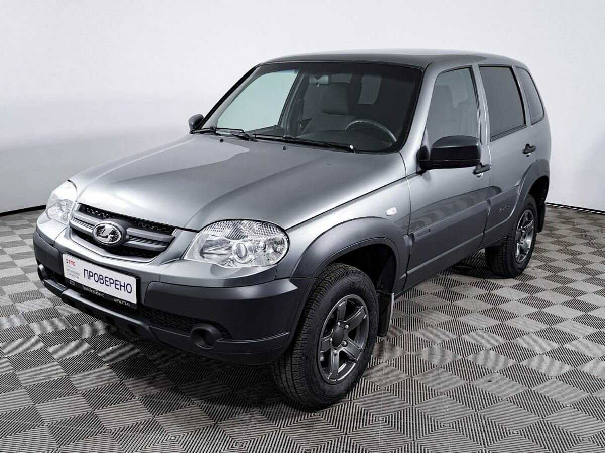 Купить б/у LADA (ВАЗ) Niva I 1.7 MT (80 л.с.) 4WD бензин механика в ...