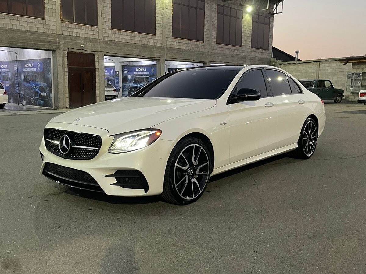Mercedes Benz e43 AMG