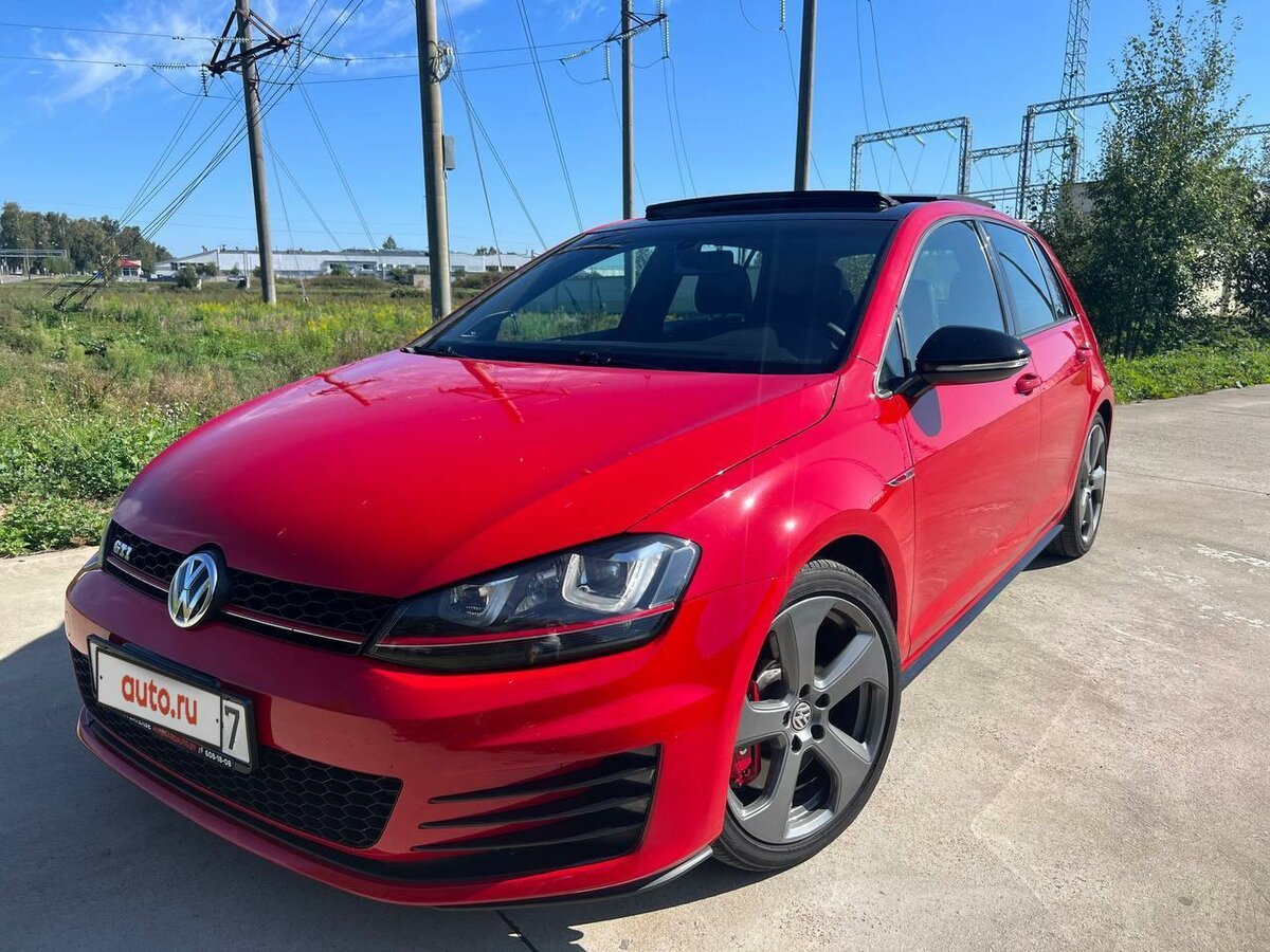 Volkswagen Golf 6 GTI красный