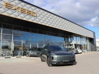 2025 Exeed Exlantix ET, зелёный, 6990000 рублей, вид 2