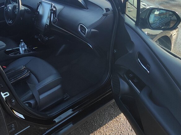 2021 Toyota Prius PHV ZVW52 Prime IV (XW50), чёрный, 2900000 рублей - вид 18