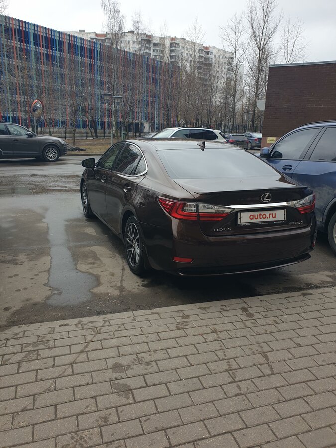 Лексус es бу