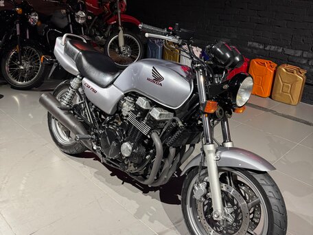 Honda CB 750 199 000 41 Honda CB 750