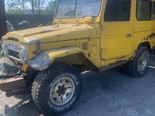 1973 Toyota Land Cruiser 40 Series, золотистый, 700000 рублей, вид 1