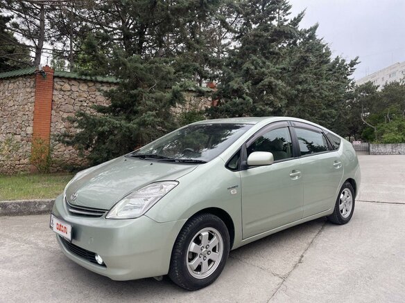 2009 Toyota Prius II Рестайлинг (XW20), зелёный, 700000 рублей - вид 2