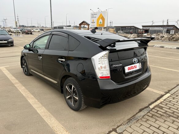 2011 Toyota Prius III (XW30), чёрный, 950000 рублей - вид 4