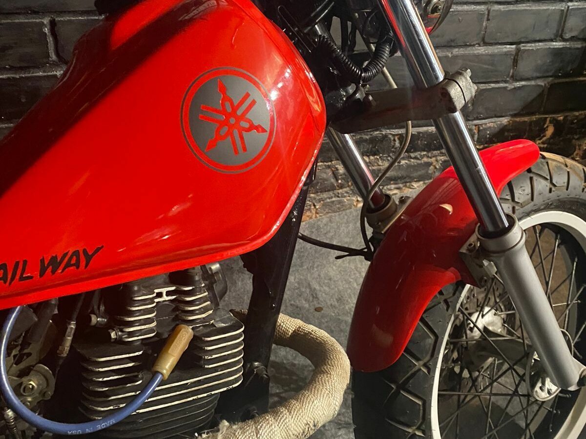 Купить б/у Yamaha TW200 карбюратор 5 передач в Казани красный дорожный