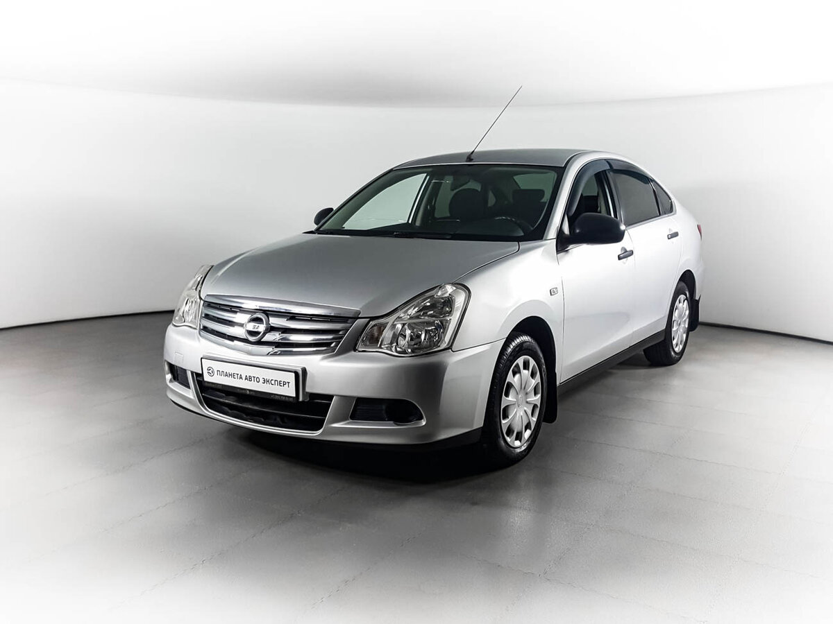 Купить б/у Nissan Almera III (G15) 1.6 MT (102 л.с.) бензин механика в Смоленске