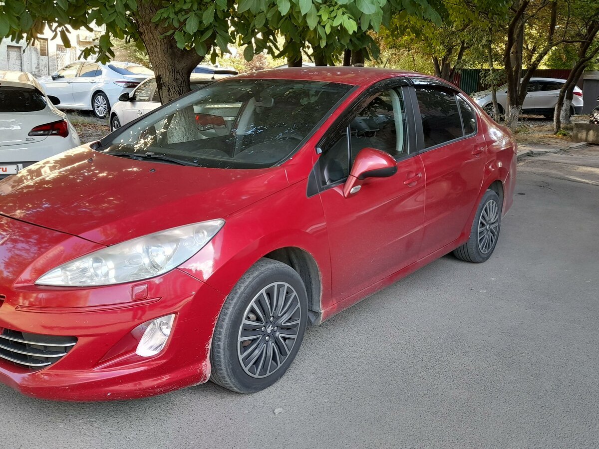 Купить б/у Peugeot 408 I 1.6 AT (120 л.с.) бензин автомат в Ростове-на ...