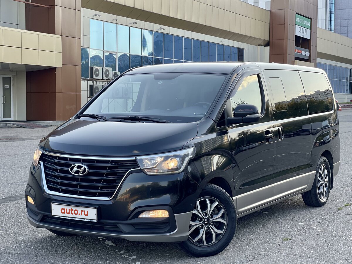 Купить б/у Hyundai H1 II Рестайлинг 2 2.5d AT (170 л.с