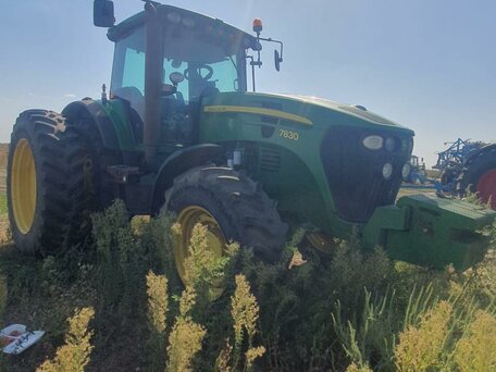 2013 John Deere 7000 Series, зелёный, 7800000 рублей, вид 3