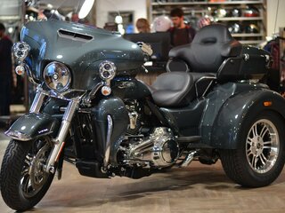 2020 Harley-Davidson Tri Glide, голубой, 3850000 рублей, вид 1