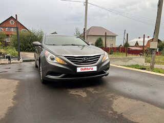 2013 Hyundai Sonata VI (YF), серый, 810000 рублей, вид 1