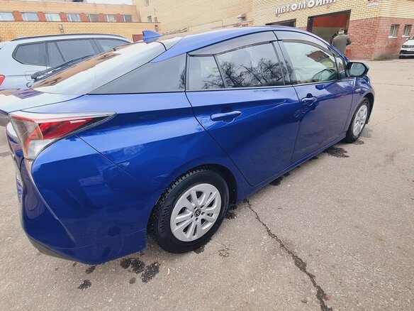 2016 Toyota Prius IV (XW50), синий, 1350000 рублей - вид 1
