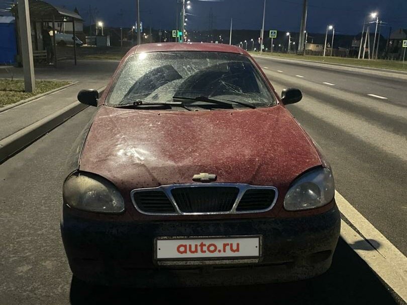 Тонированный ланос красный