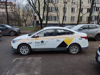 2018 Hyundai Solaris II, белый, 619000 рублей, вид 3