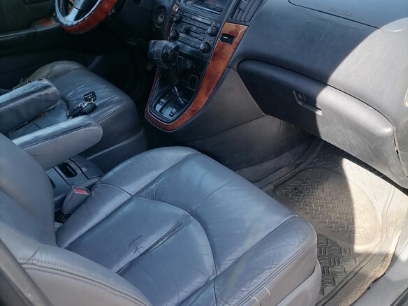 1998 Lexus RX 300 I, серебристый, 900000 рублей - вид 4