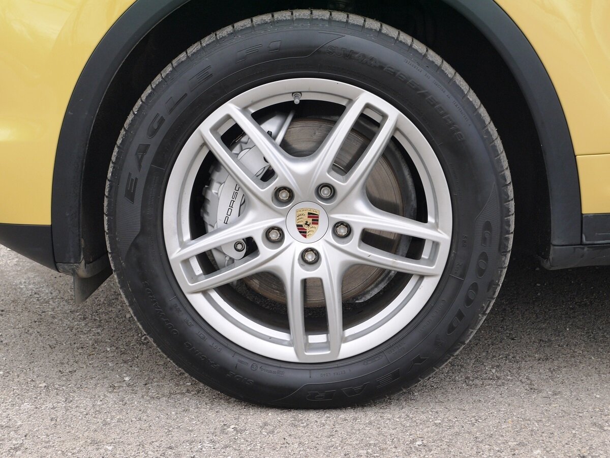 Porsche Cayenne 958 Р¶С‘Р»С‚С‹Р№