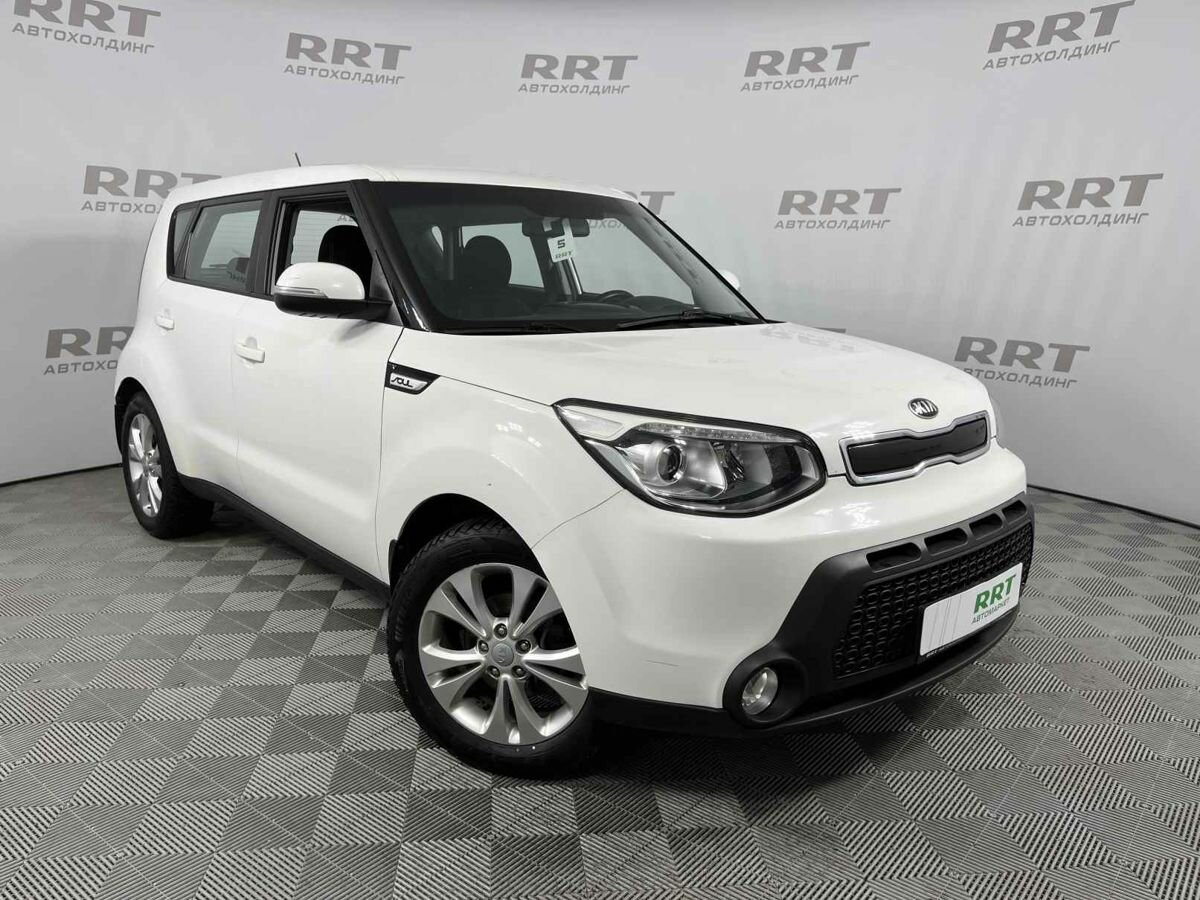 Kia Soul 2015 белый черный