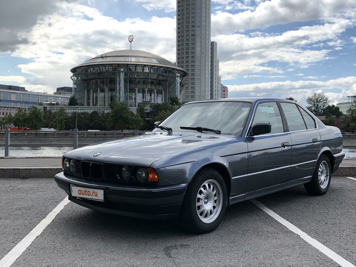 Купить б/у BMW 5 серии III (E34) 520i 2.0 MT (150 л.с