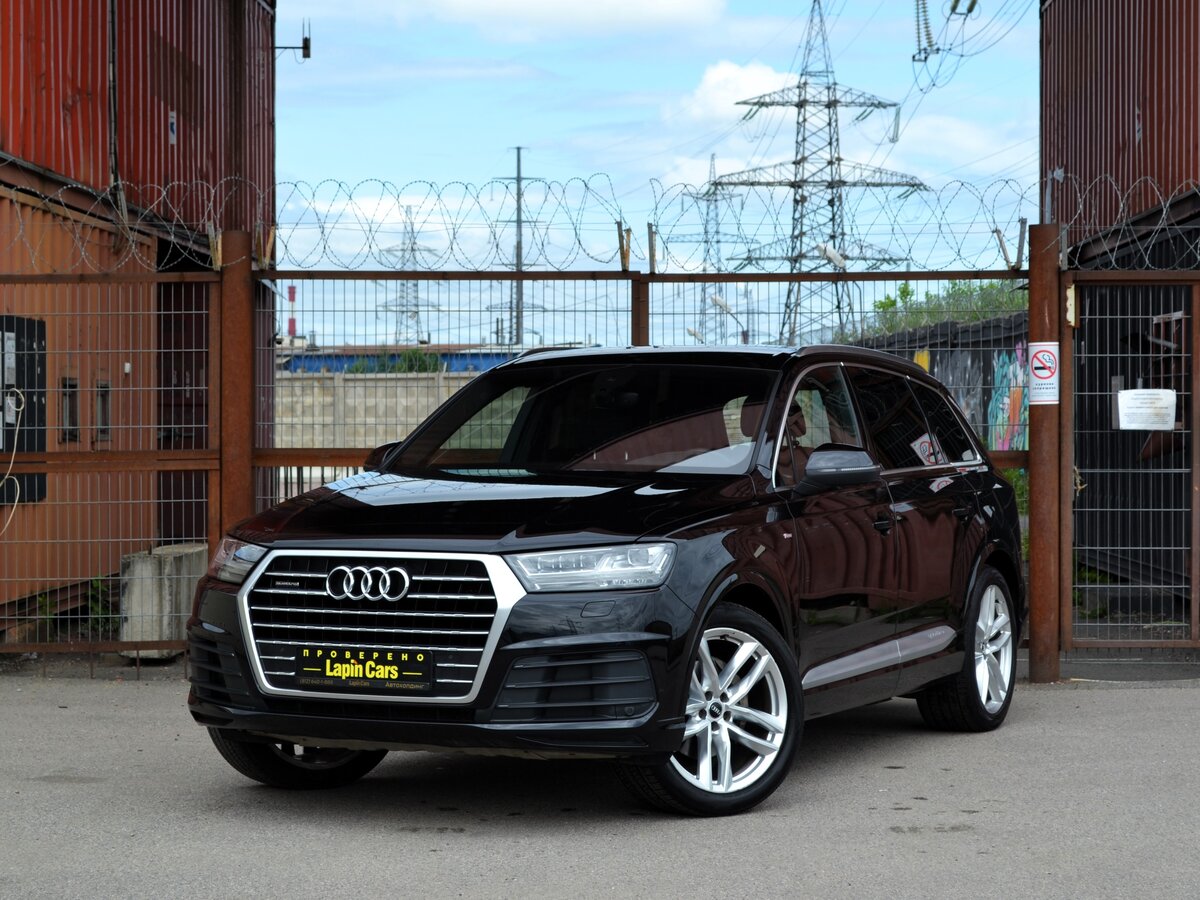 AUDI Q7 - фото 1