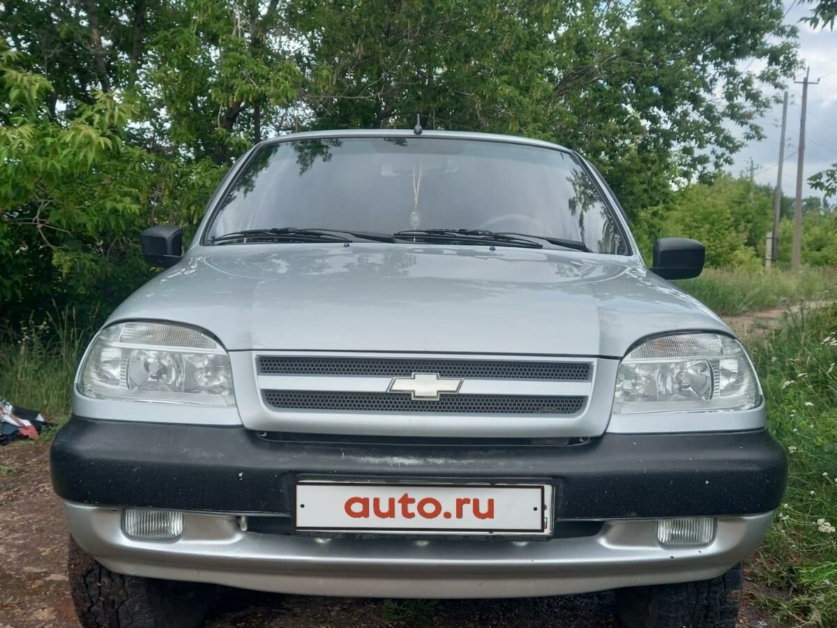 Купить б/у Chevrolet Niva I 1.7 MT (80 л.с.) 4WD бензин механика в ...