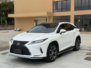 2022 Lexus RX 300 IV Рестайлинг, белый, 3700000 рублей, вид 1