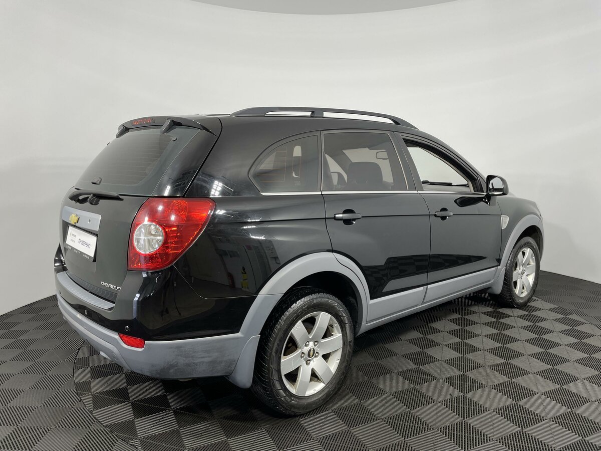 Купить б/у Chevrolet Captiva I 2.4 MT (136 л.с.) 4WD