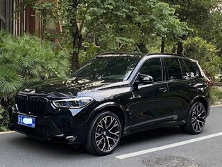 2022 BMW X5 M III (F95), чёрный, 11130333 рублей, вид 1