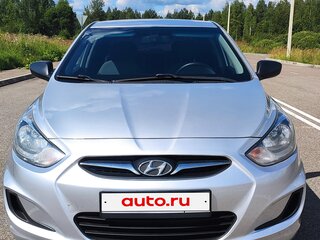 2012 Hyundai Solaris I, серебристый, 690000 рублей, вид 1