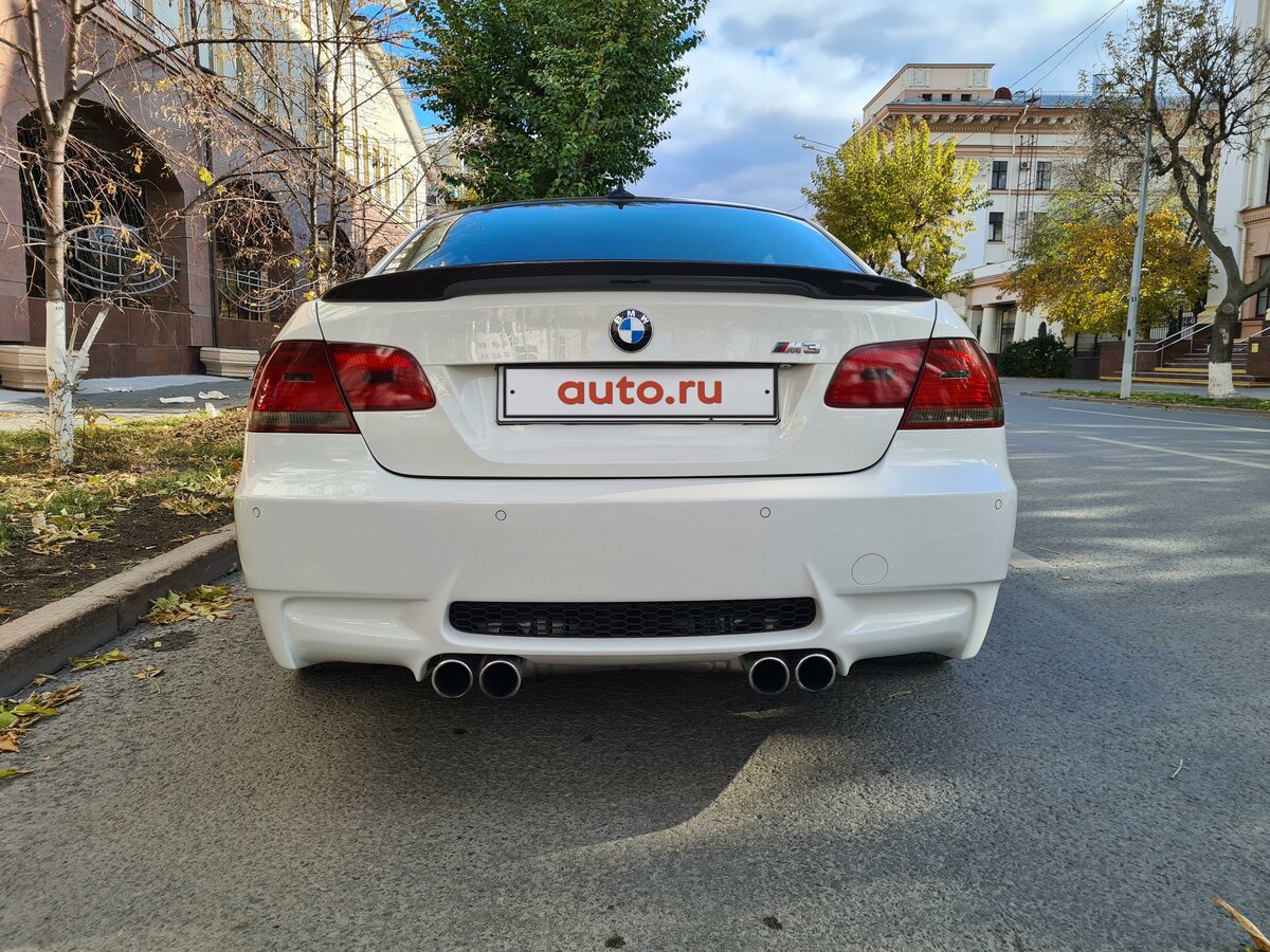 2008 BMW M3 IV (E90), белый - вид 5