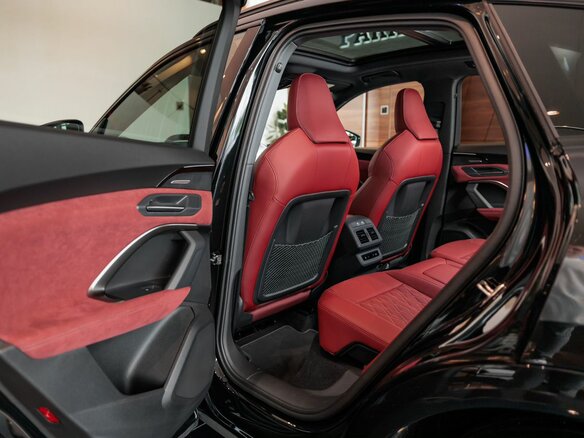 2025 Audi SQ5 Sportback II, чёрный, 14450000 рублей - вид 24