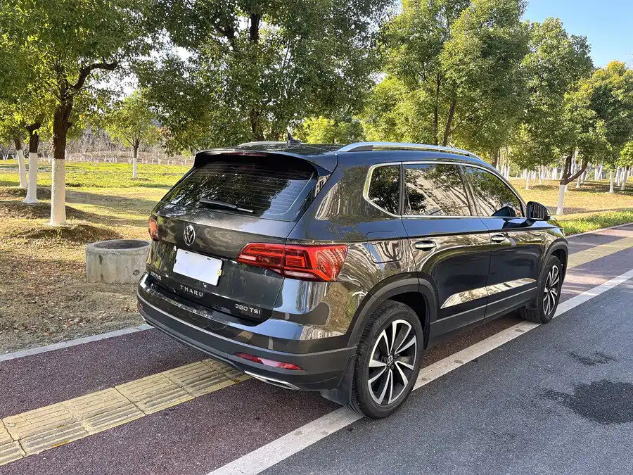 Volkswagen Tharu I