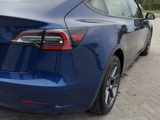 2022 Tesla Model 3 Standart Plus I, синий, 2100613 рублей, вид 5