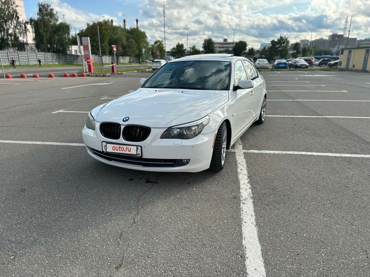 Белая БМВ В Казани