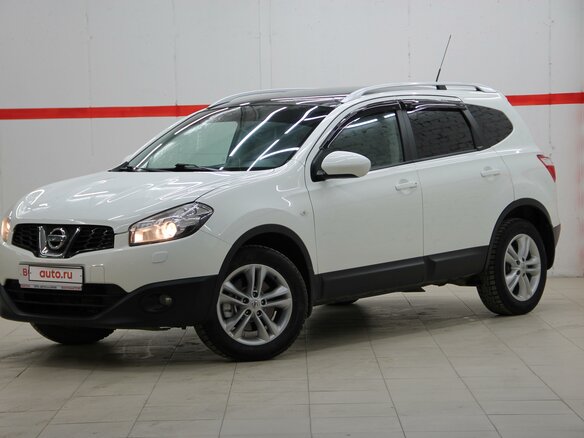 2011 Nissan Qashqai I Рестайлинг, белый - вид 3