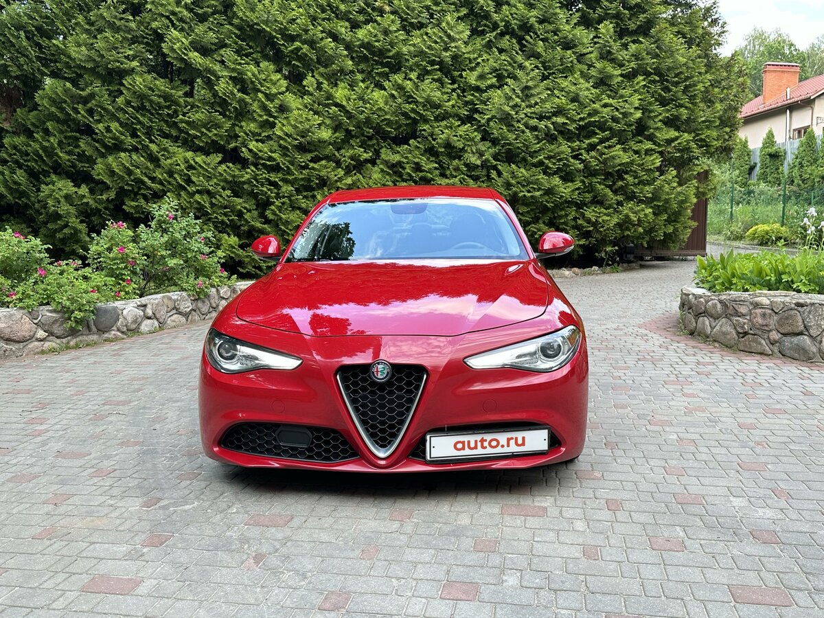 Купить б/у Alfa Romeo Giulia II (952) 2.0 AT (280 л.с.) бензин автомат ...