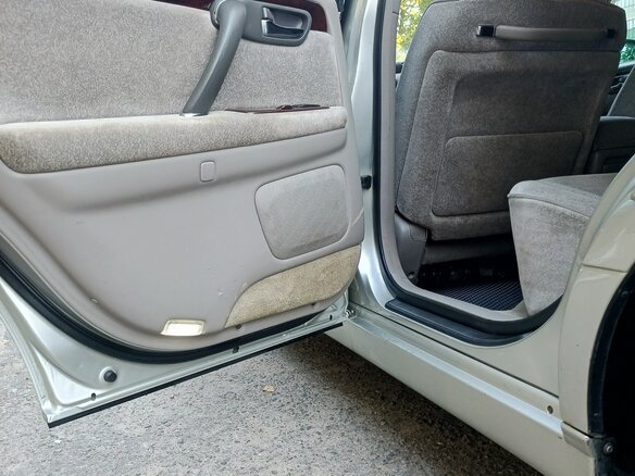 2003 Toyota Crown XI (S170), серый, 1055000 рублей - вид 8