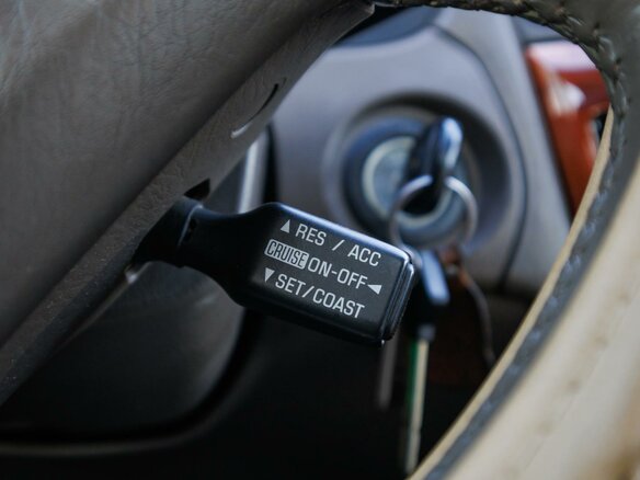 1999 Lexus RX 300 I, золотистый, 1099000 рублей - вид 14