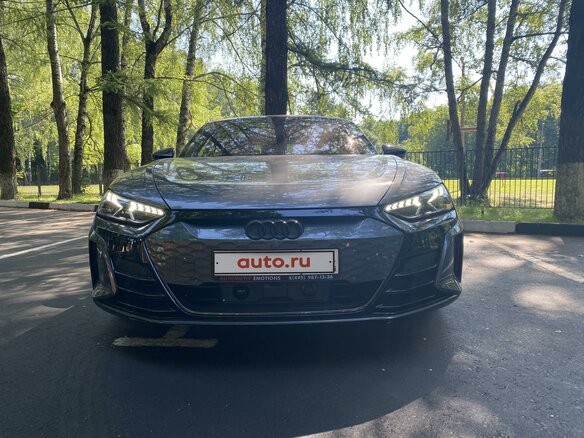 2021 Audi RS e-tron GT I, серый - вид 1